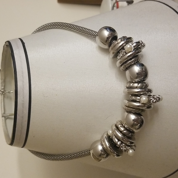 Jewelry - Big chunky silver statement necklace